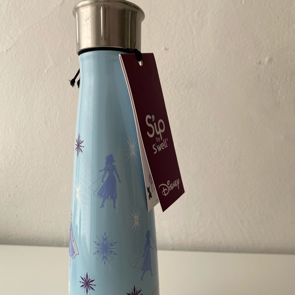 [SOLD]Sip by Swell Frozen 2 Water Bottle